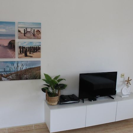 Bungalow With 2 Bedrooms And Roof Terrace In The Center Of La Zenia. Free Wifi. Orihuela Exterior foto